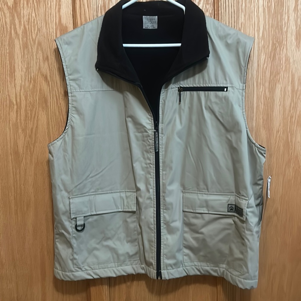 Colorado Trading & Clothing Co. Men’s fleece lined 2x vest NWT

[10]